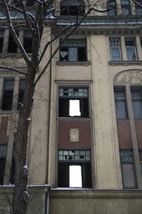 Pilsētas īpašuma komiteja pieņem lēmumu par darbībām ar graustu Kalnciema ielā 2B pēc bīstamības likvidēšanas