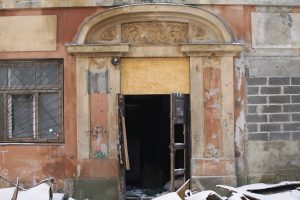 Pilsētas īpašuma komiteja pieņem lēmumu par darbībām ar graustu Kalnciema ielā 2B pēc bīstamības likvidēšanas