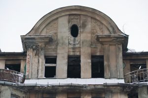 Pilsētas īpašuma komiteja pieņem lēmumu par darbībām ar graustu Kalnciema ielā 2B pēc bīstamības likvidēšanas