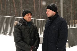 Mežaparka Lielās estrādes skatītāju laukā ierīkotais “Rīgas sniega parks” aicina izbaudīt ziemas sportiskās aktivitātes