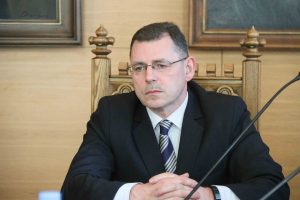 Akmeņu ielas 17 iedzīvotājiem pašvaldība piedāvās pagaidu mājvietas un palīdzību jaunas atrašanā