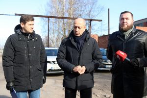 Apzinās nelegālās izgāztuves Rīgā; īpašniekiem uzdos sakopt izgāztuvi Kurzemes prospektā 3E