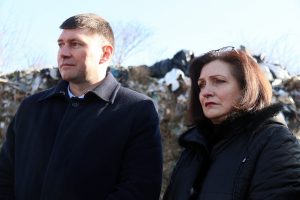 Apzinās nelegālās izgāztuves Rīgā; īpašniekiem uzdos sakopt izgāztuvi Kurzemes prospektā 3E