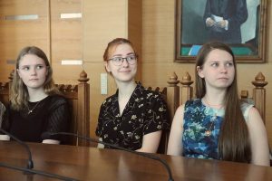Apbalvojam ideju konkursa "Manas idejas top Rīgā" laureātus