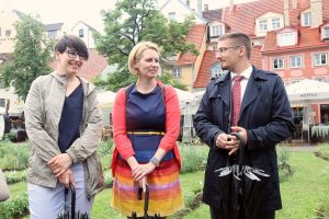 Līvu laukumā atklāta izstāde par Čehijas pilīm