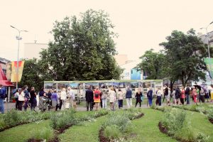 Līvu laukumā atklāta izstāde par Čehijas pilīm