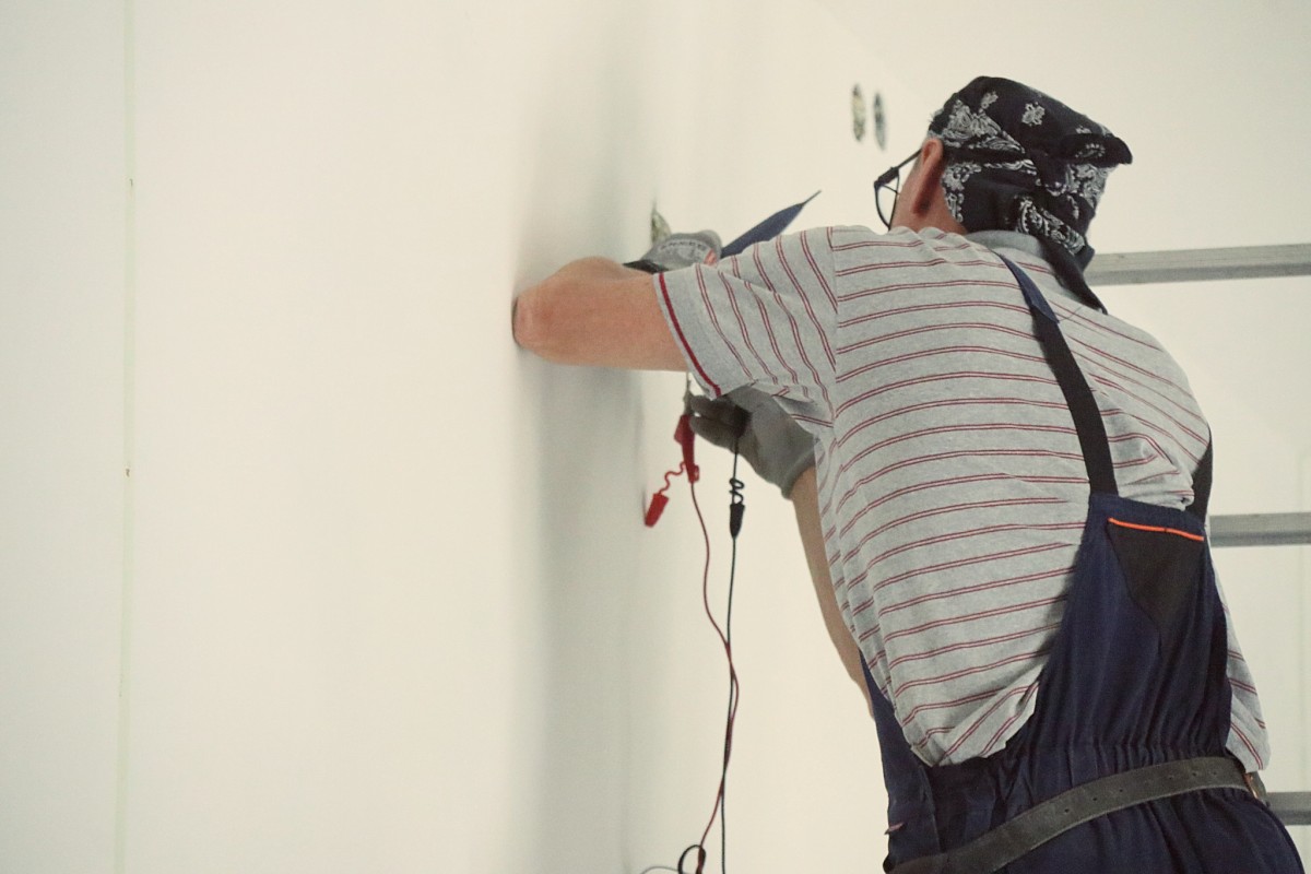 Rīgas izglītības iestāžu remontdarbus pabeigs pirms jaunā mācību gada