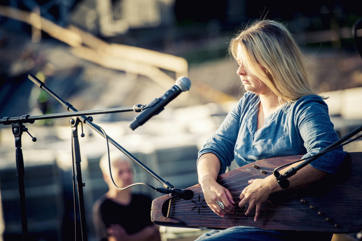 Pie Mežaparka topošās estrādes aizvadīts pirmais Lielais pikniks
