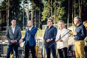 Pie Mežaparka topošās estrādes aizvadīts pirmais Lielais pikniks