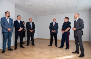 Arī nākamgad Valsts policijas Rīgas Ziemeļu iecirknī Allažu ielā turpinās renovācijas darbus