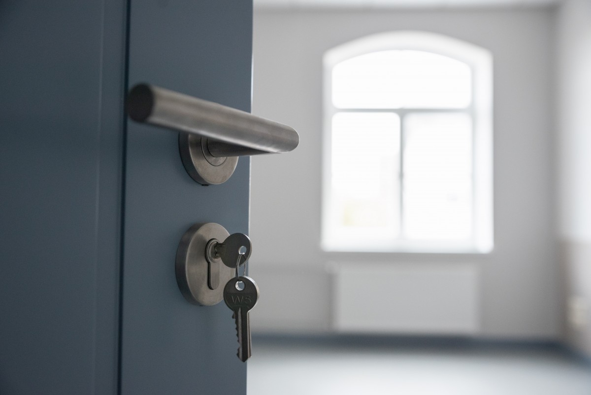 Arī nākamgad Valsts policijas Rīgas Ziemeļu iecirknī Allažu ielā turpinās renovācijas darbus