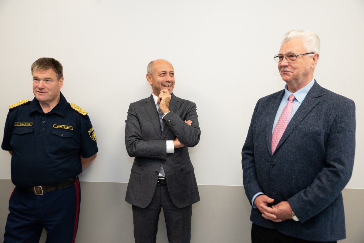 Arī nākamgad Valsts policijas Rīgas Ziemeļu iecirknī Allažu ielā turpinās renovācijas darbus