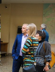 Rātsnamā atklāta ceļojoša izstāde „Vietas, ko maina būves”