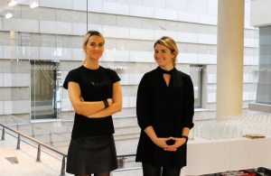 Rātsnamā atklāta ceļojoša izstāde „Vietas, ko maina būves”