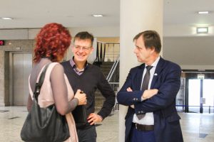 Rātsnamā atklāta ceļojoša izstāde „Vietas, ko maina būves”