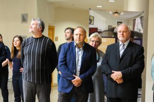 Rātsnamā atklāta ceļojoša izstāde „Vietas, ko maina būves”