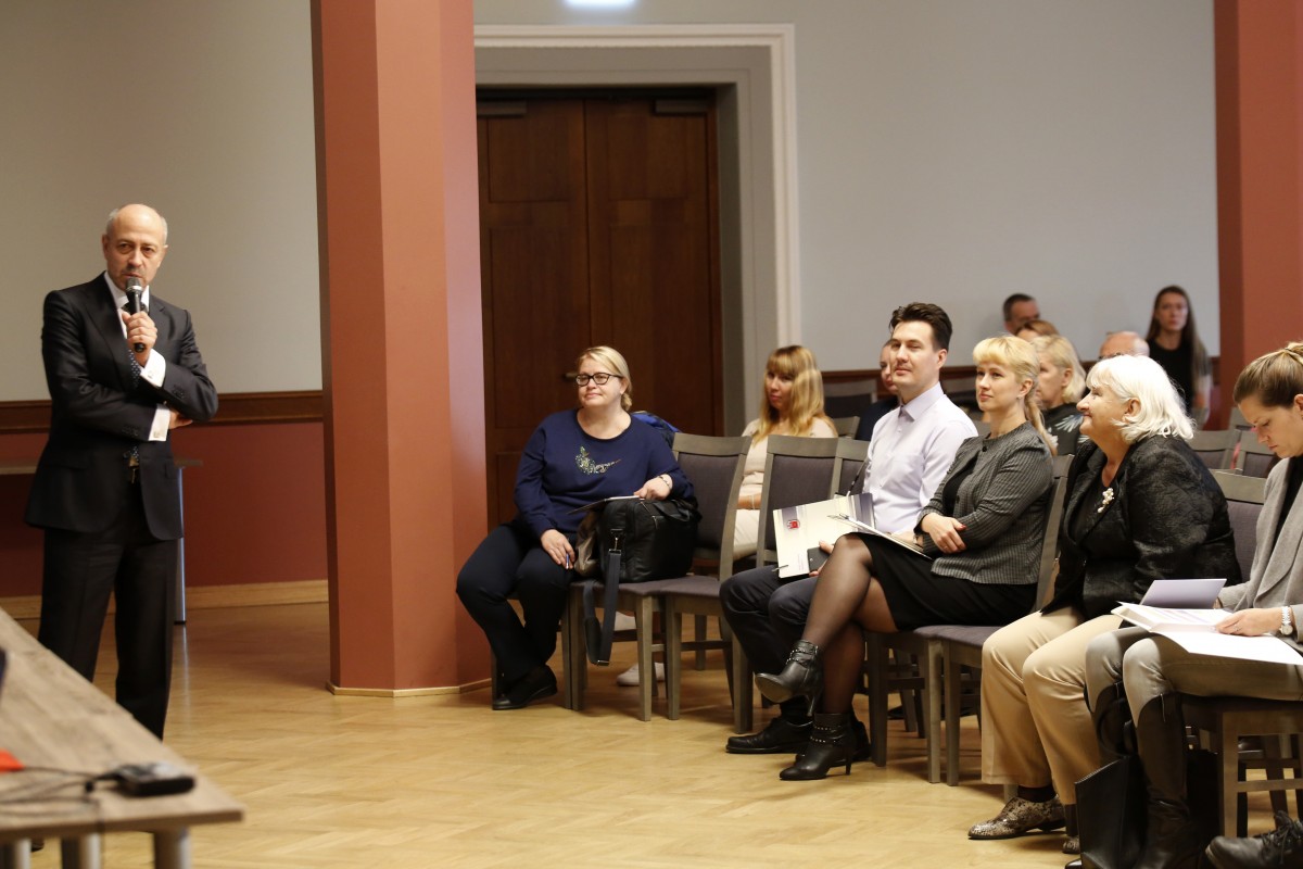 Informatīvo semināru par līdzfinansējuma saņemšanu kultūrvēsturiskā būvmantojuma saglabāšanai apmeklēja vairāk kā 100 interesentu