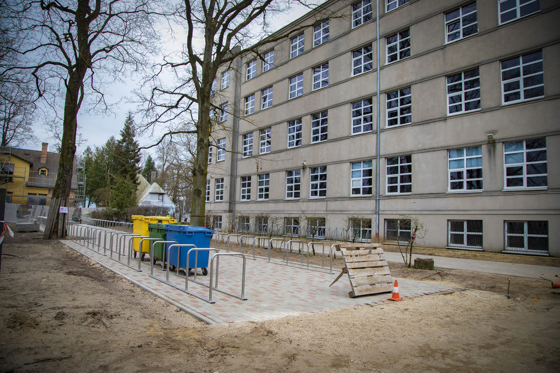 15.04.2020.-Pie Rīgas Angļu ģimnāzijas top moderna piebūve