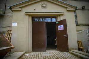 15.04.2020.-Pie Rīgas Angļu ģimnāzijas top moderna piebūve