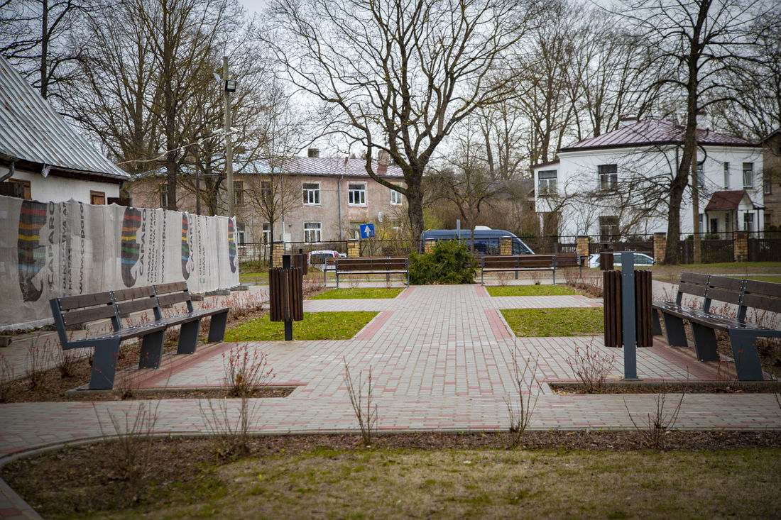 15.04.2020.-Pie Rīgas Angļu ģimnāzijas top moderna piebūve