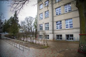15.04.2020.-Pie Rīgas Angļu ģimnāzijas top moderna piebūve