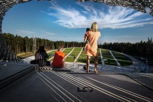 16.08.2020. Rīdzinieki un pilsētas viesi Lielā piknika laikā novērtē jauno Mežaparka estrādi