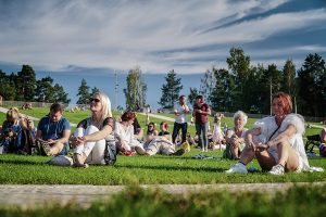 16.08.2020. Rīdzinieki un pilsētas viesi Lielā piknika laikā novērtē jauno Mežaparka estrādi