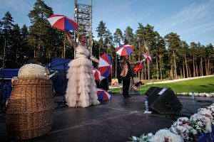 16.08.2020. Rīdzinieki un pilsētas viesi Lielā piknika laikā novērtē jauno Mežaparka estrādi