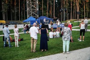 16.08.2020. Rīdzinieki un pilsētas viesi Lielā piknika laikā novērtē jauno Mežaparka estrādi