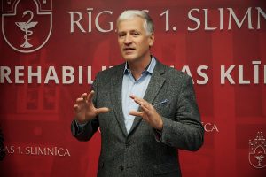 Apmeklētajiem atvērta atjaunotā Rīgas 1.slimnīcas Rehabilitācijas klīnikas ēka - atklāšana -8