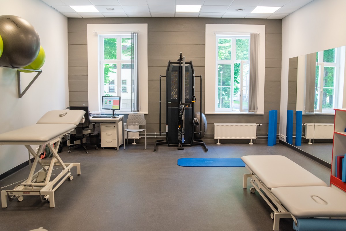 Apmeklētajiem atvērta atjaunotā Rīgas 1.slimnīcas Rehabilitācijas klīnikas ēka (interjers)-5