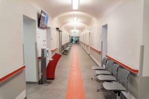 Apmeklētajiem atvērta atjaunotā Rīgas 1.slimnīcas Rehabilitācijas klīnikas ēka (interjers)-37