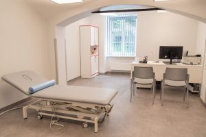 Apmeklētajiem atvērta atjaunotā Rīgas 1.slimnīcas Rehabilitācijas klīnikas ēka (interjers)-33