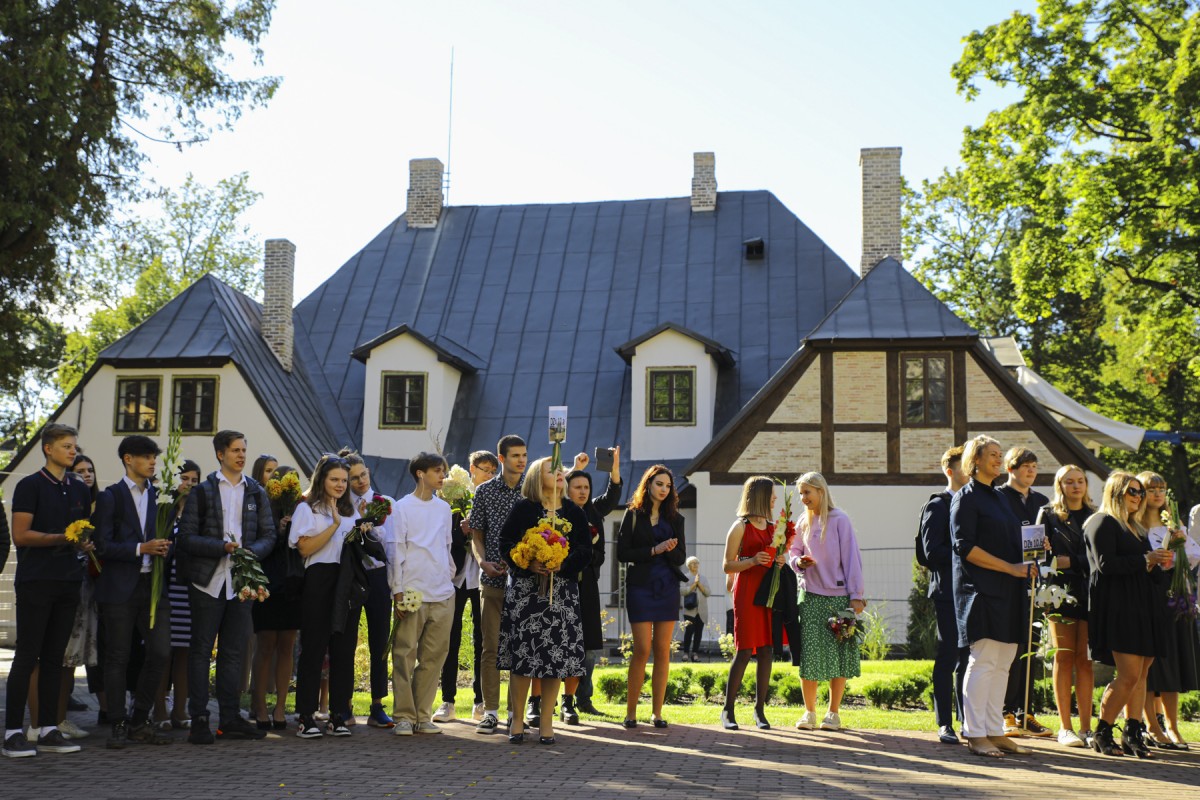 Rīgas Angļu ģimnāzija galerija1