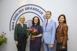 Rīgas Angļu ģimnāzija galerija1