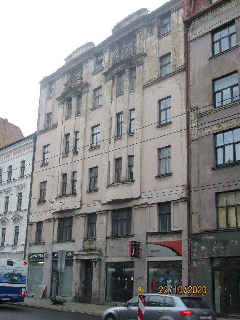 Rīgas domes Vidi degradējošu būvju komisija klasificē ēku A.Čaka ielā 34 par B kategorijas graustu A_Chaka_34