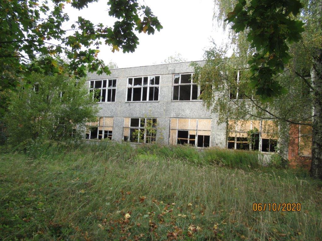 Pieņem lēmumu par trīs vidi degradējošu būvju Zasulauka ielā 31 sakārtošanu