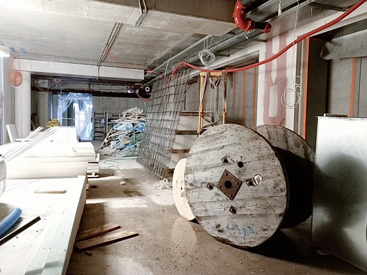 Turpinās Mežaparka Lielās estrādes noslēdzošie būvniecības darbi