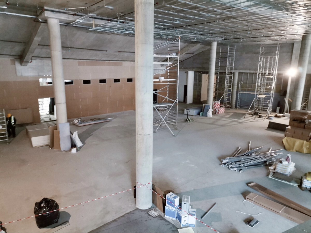 Turpinās Mežaparka Lielās estrādes noslēdzošie būvniecības darbi