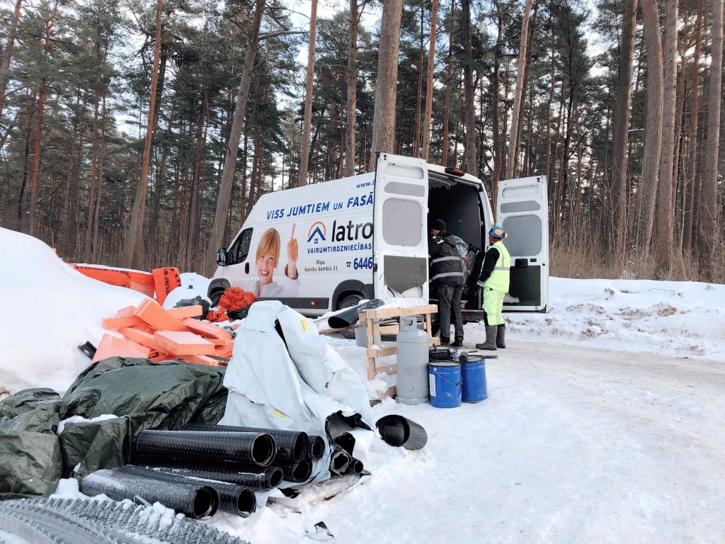 Turpinās Mežaparka Lielās estrādes noslēdzošie būvniecības darbi