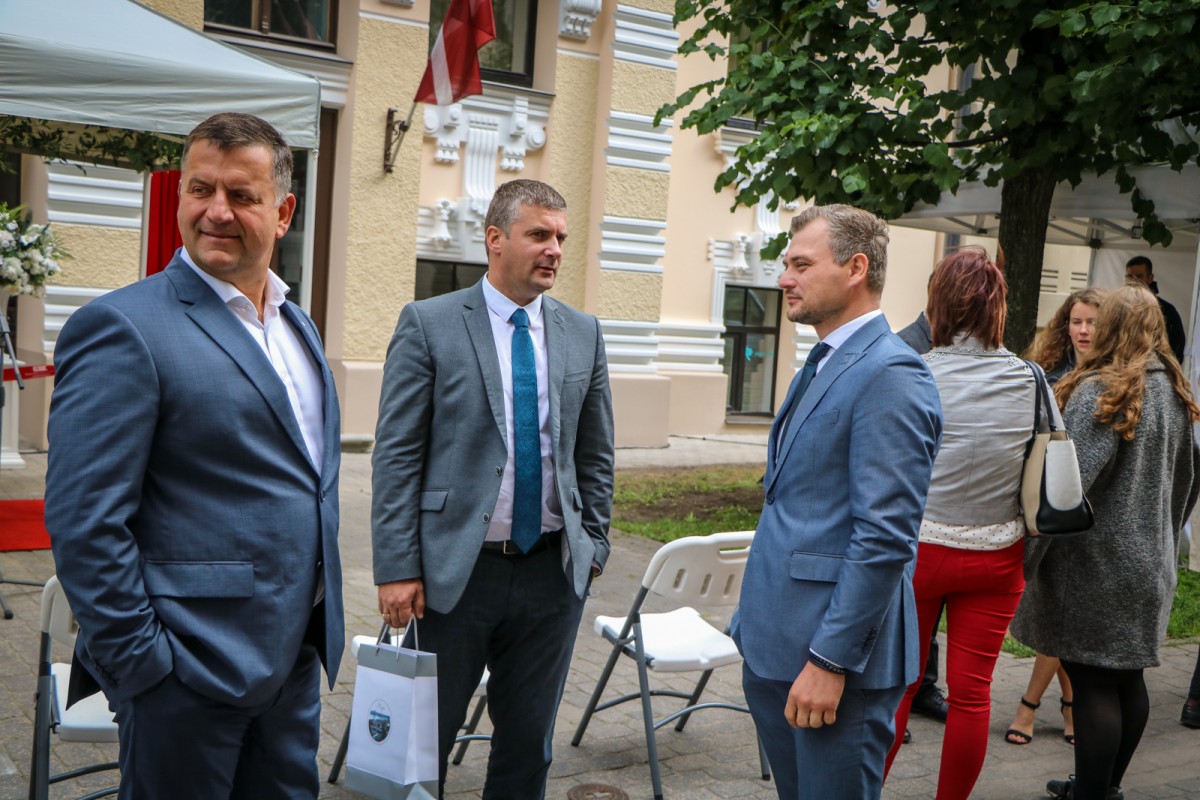 Atjaunota viena no jūgendstila pērlēm - nams Alberta ielā 2