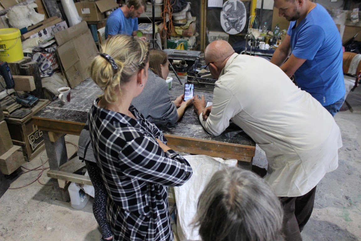 Notikusi meistarklase par ēku betona dekoratīvo elementu atjaunošanu