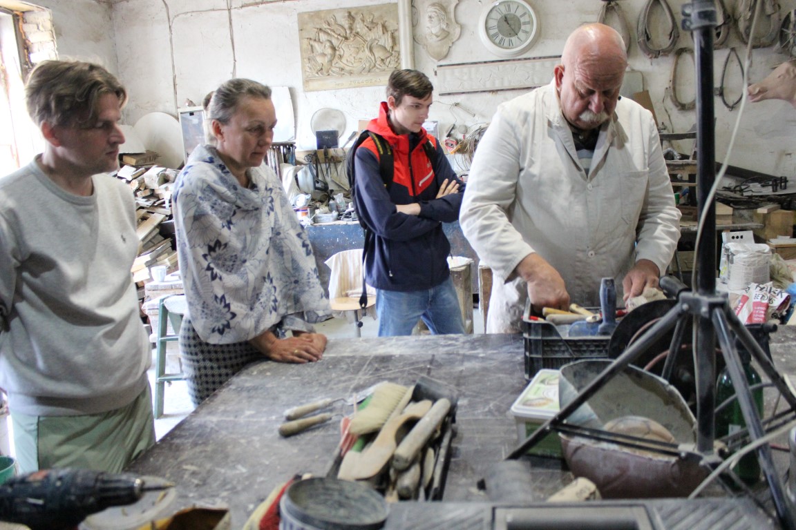 Notikusi meistarklase par ēku betona dekoratīvo elementu atjaunošanu