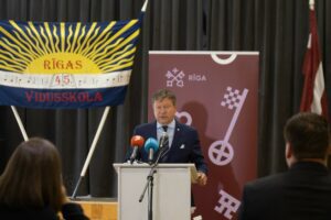 Rīgas pašvaldības izglītības iestādes gatavas jauno mācību gadu sākt vienotas skolas zīmē