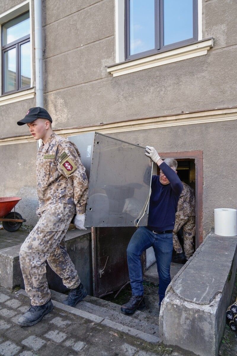 Lielās talkas laikā sakārto vairākus pašvaldību ēku pagrabus