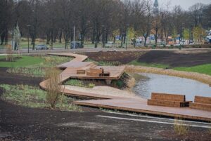 Uzvaras parkam 100 gadi un jauns veidols