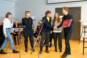 Rīgas filharmonijas starptautiskajā arhitektūras metu konkursā uzvaru gūst mets “Baltic Shine”