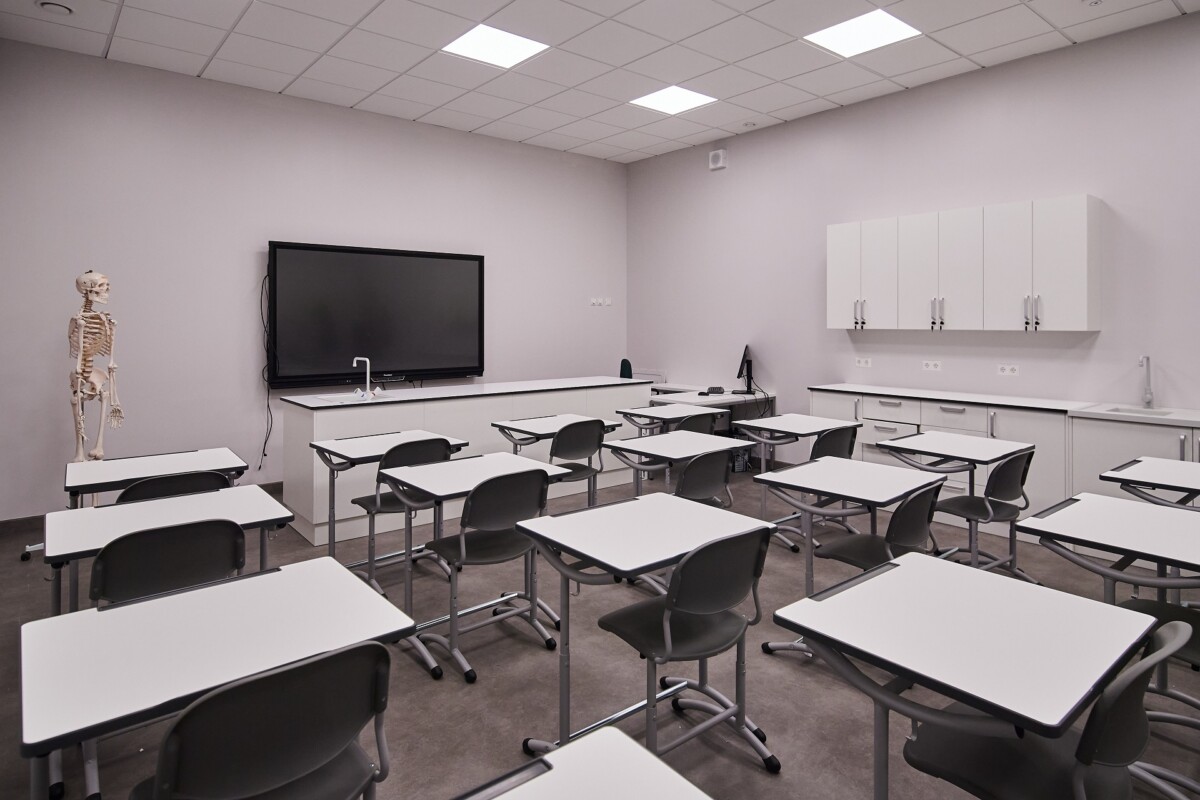 Vēsturiskajā Jaunciema pamatskolā atjaunots pirmais stāvs