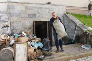 Lielās talkas laikā sakārto vairākus pašvaldību ēku pagrabus