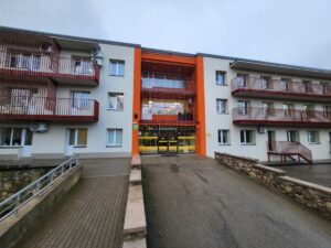 Pabeigti siltināšanas darbi sociālā centra “Mežciems”, Rīgas Hokeja skolas un Rīgas Hanzas vidusskolas ēkās